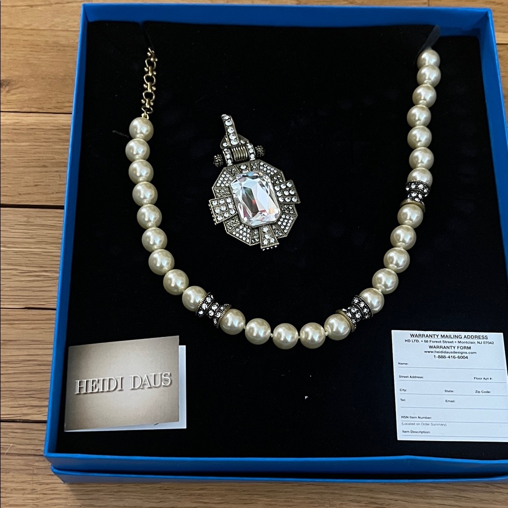Heidi Daus Ivory Pearl and Crystal Necklace NIB
